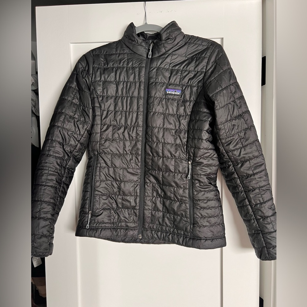 Patagonia nano puff synthetic down jacket. Size small.